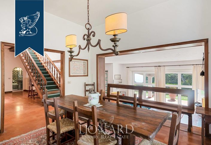 Image No.19-5 Bed Villa for sale