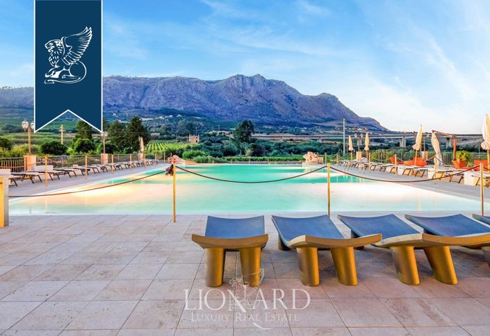 Image No.14-17 Bed Hotel for sale