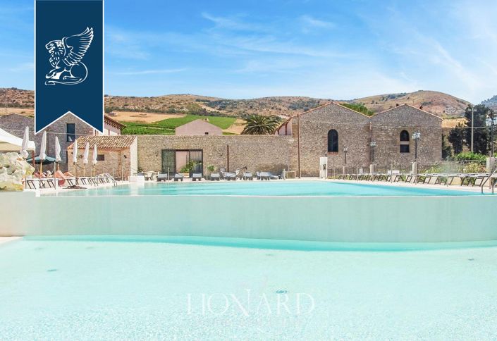 Image No.3-17 Bed Hotel for sale