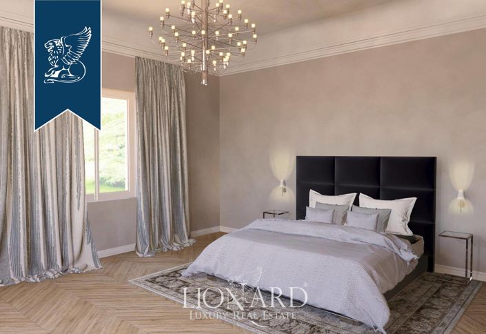 Image No.10-20 Bed Villa for sale