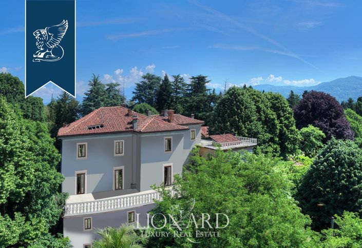 Image No.3-20 Bed Villa for sale