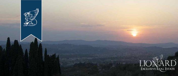 Image No.12-8 Bed Villa for sale