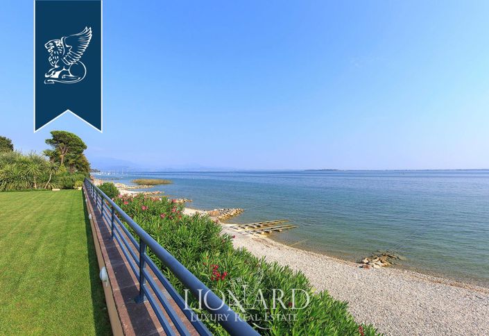 Image No.13-2 Bed Villa for sale