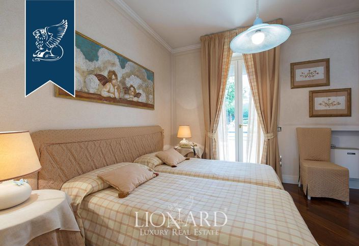 Image No.40-2 Bed Villa for sale