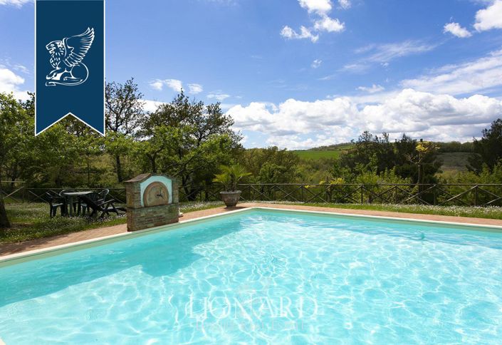 Image No.14-13 Bed Farmhouse for sale