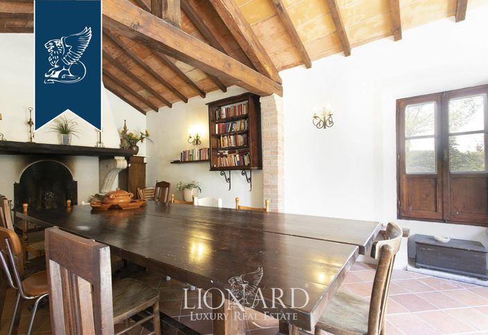 Image No.33-13 Bed Farmhouse for sale