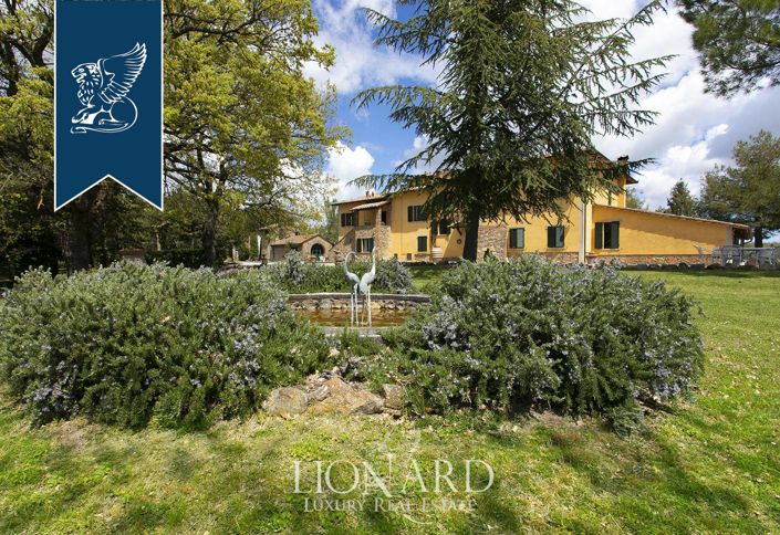 Image No.6-13 Bed Farmhouse for sale