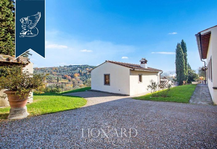 Image No.9-Villa for sale