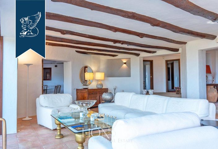 Image No.8-6 Bed Villa for sale