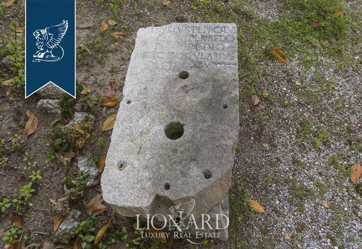 Image No.19-8 Bed Villa for sale