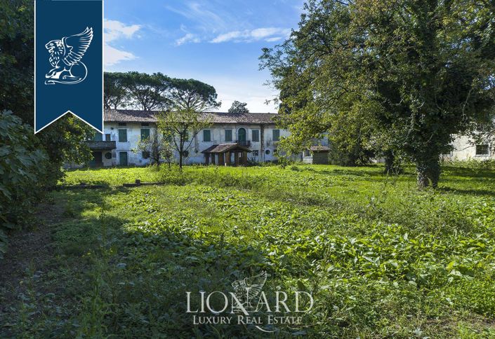 Image No.24-8 Bed Villa for sale