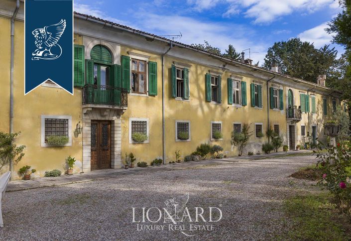 Image No.7-8 Bed Villa for sale