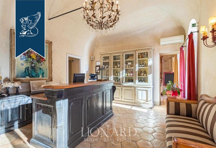 Image No.15-14 Bed Hotel for sale