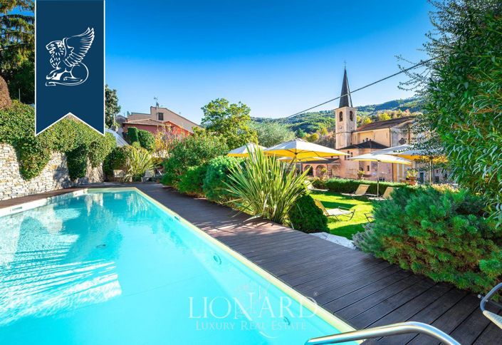 Image No.2-14 Bed Hotel for sale