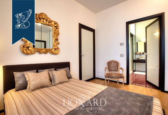 Image No.29-4 Bed Villa for sale