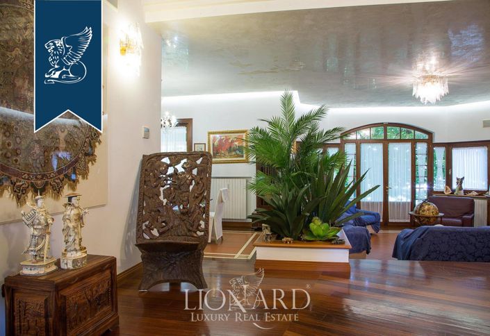 Image No.36-7 Bed Villa for sale