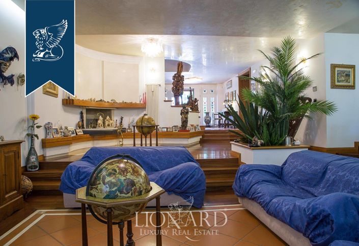 Image No.37-7 Bed Villa for sale