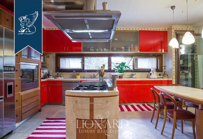 Image No.58-7 Bed Villa for sale