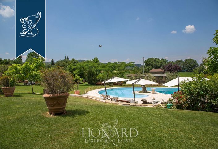 Image No.9-7 Bed Villa for sale