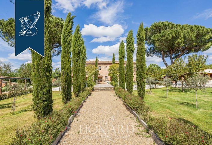 Image No.14-16 Bed Villa for sale