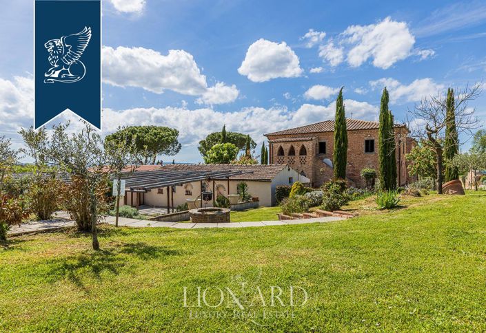 Image No.35-16 Bed Villa for sale