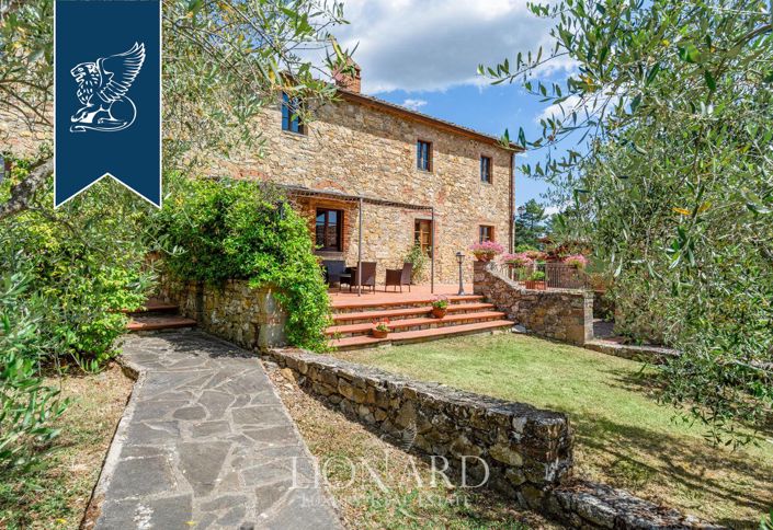 Image No.24-15 Bed Farmhouse for sale