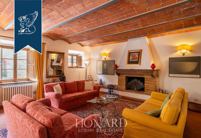 Image No.48-15 Bed Farmhouse for sale