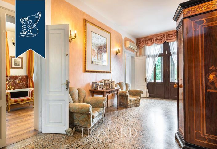 Image No.32-5 Bed Villa for sale