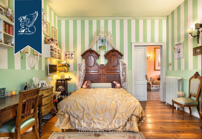 Image No.40-5 Bed Villa for sale