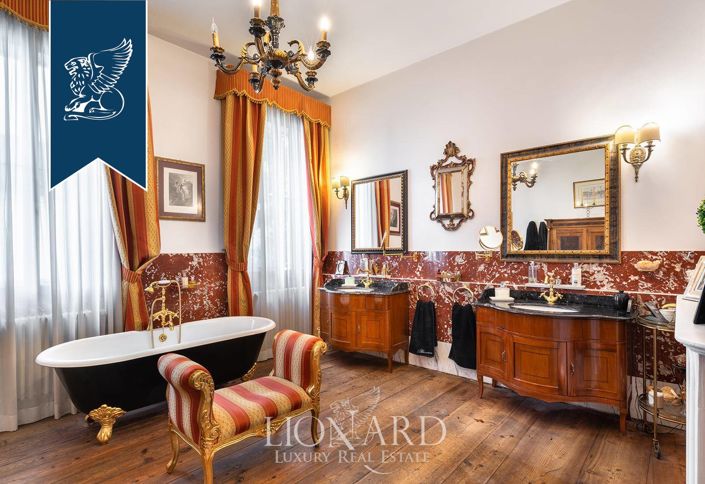 Image No.43-5 Bed Villa for sale