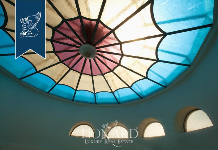 Image No.30-6 Bed Villa for sale