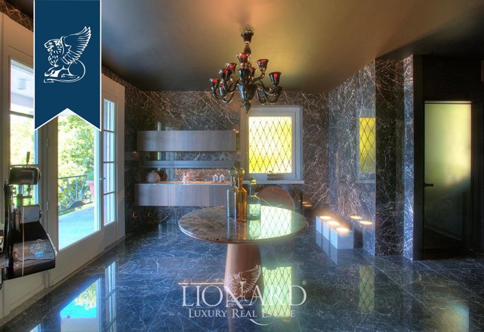 Image No.34-6 Bed Villa for sale