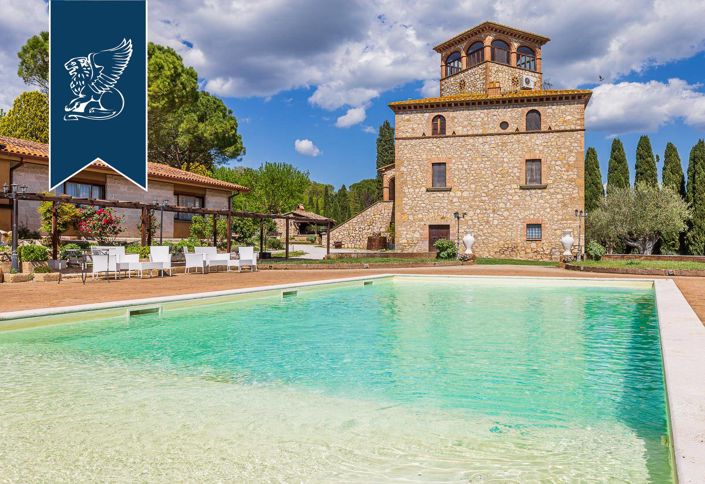 Image No.11-20 Bed Farmhouse for sale