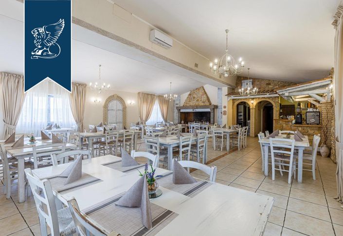 Image No.21-20 Bed Farmhouse for sale