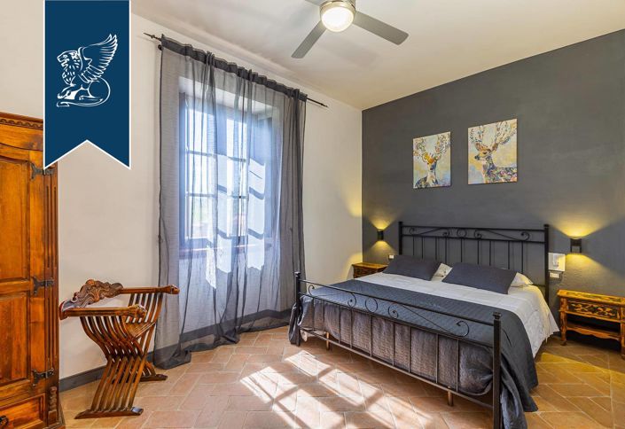 Image No.23-20 Bed Farmhouse for sale