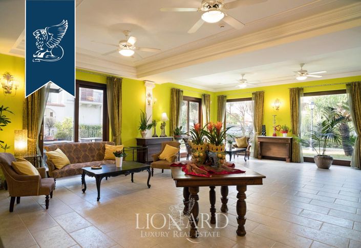 Image No.47-40 Bed Hotel for sale