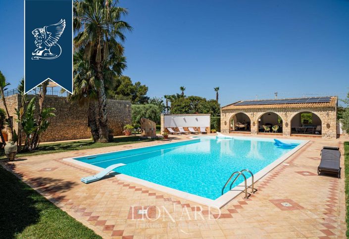 Image No.8-3 Bed Villa for sale