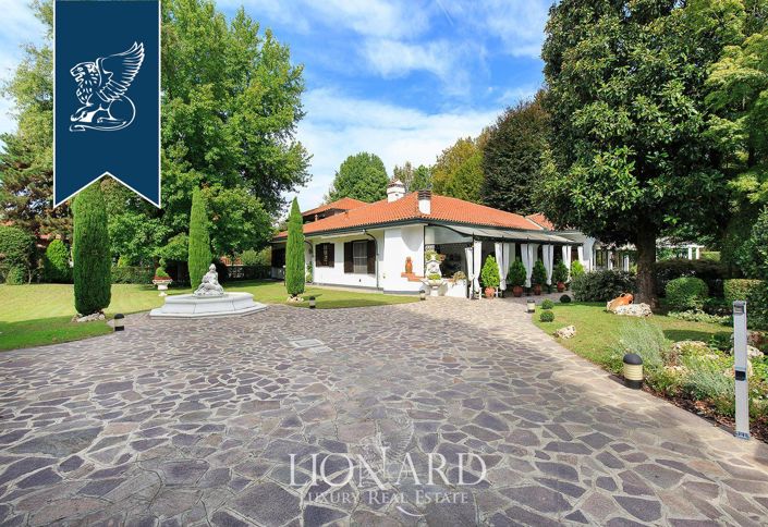 Image No.13-5 Bed Villa for sale