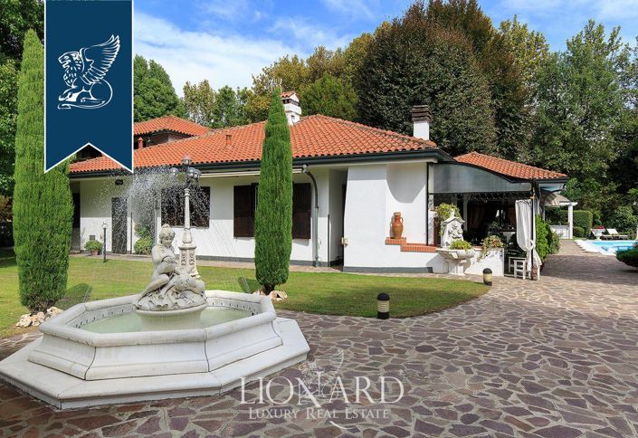 Image No.17-5 Bed Villa for sale