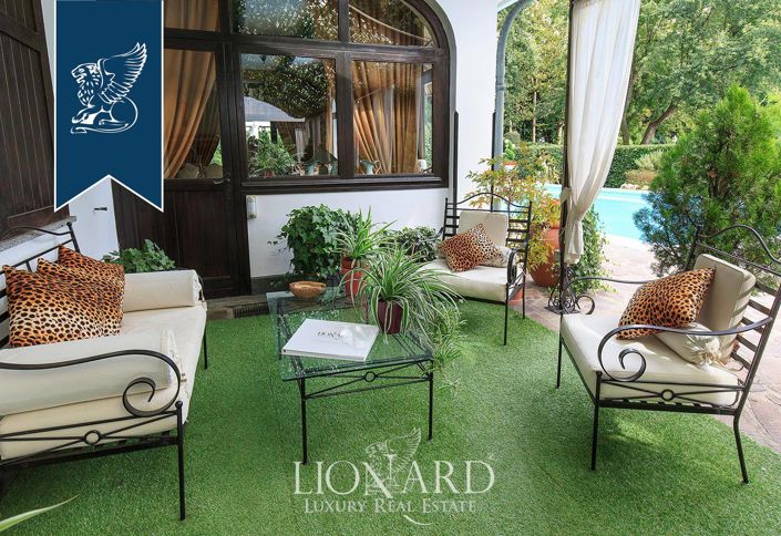 Image No.27-5 Bed Villa for sale