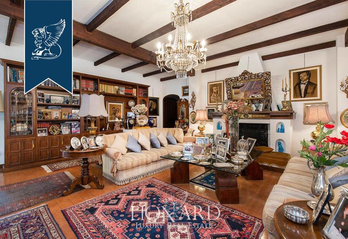 Image No.32-5 Bed Villa for sale