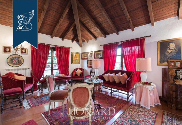 Image No.44-5 Bed Villa for sale