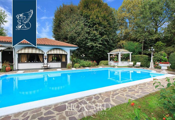 Image No.6-5 Bed Villa for sale