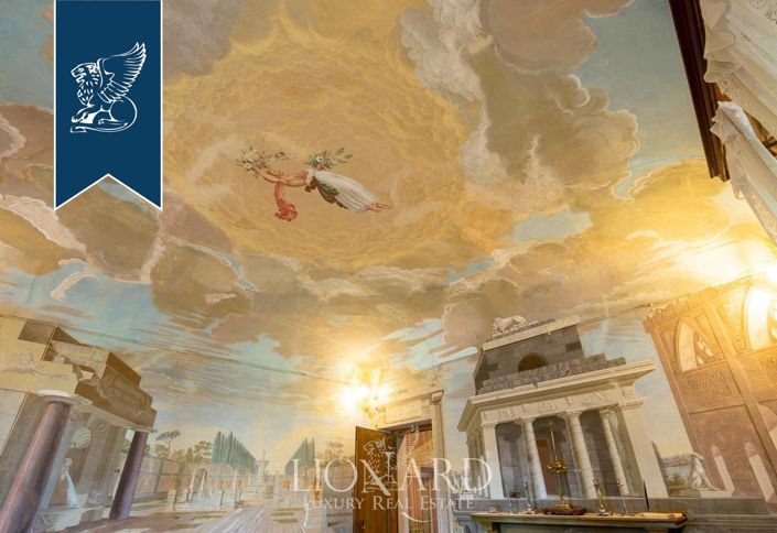 Image No.4-12 Bed Property for sale