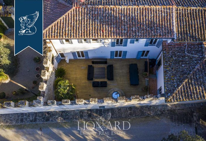 Image No.9-9 Bed Villa for sale