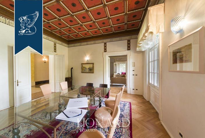 Image No.26-5 Bed Villa for sale