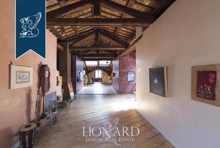 Image No.37-5 Bed Villa for sale