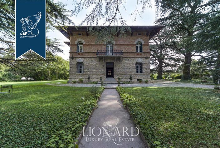 Image No.8-5 Bed Villa for sale