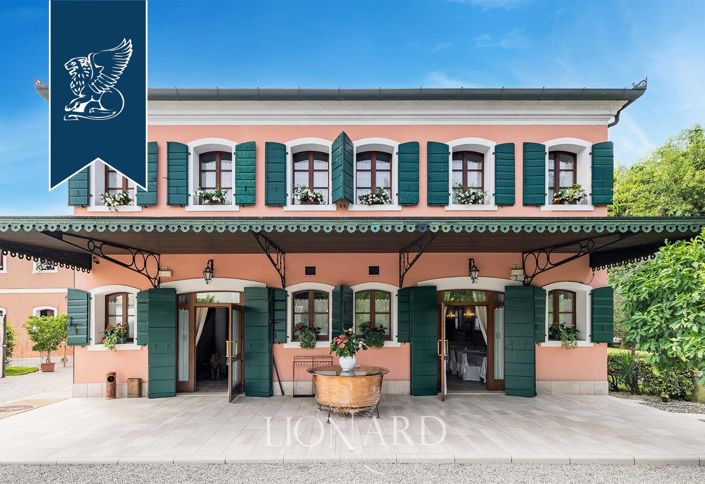 Image No.14-7 Bed Villa for sale