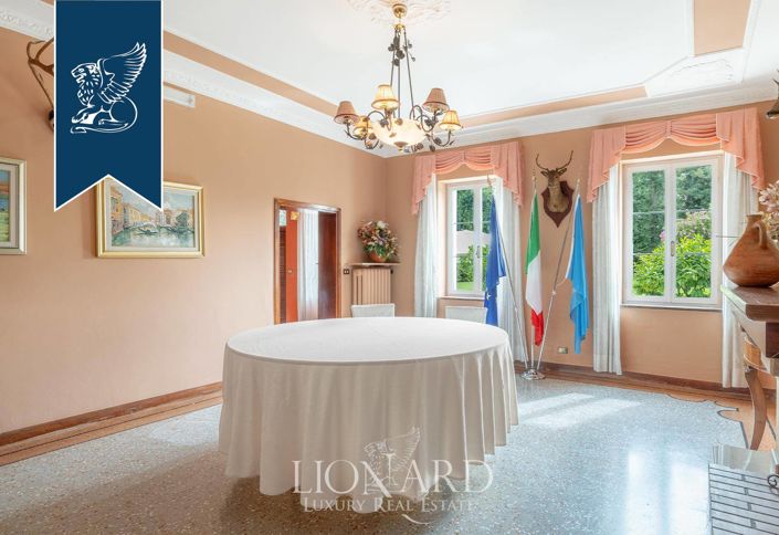 Image No.20-7 Bed Villa for sale